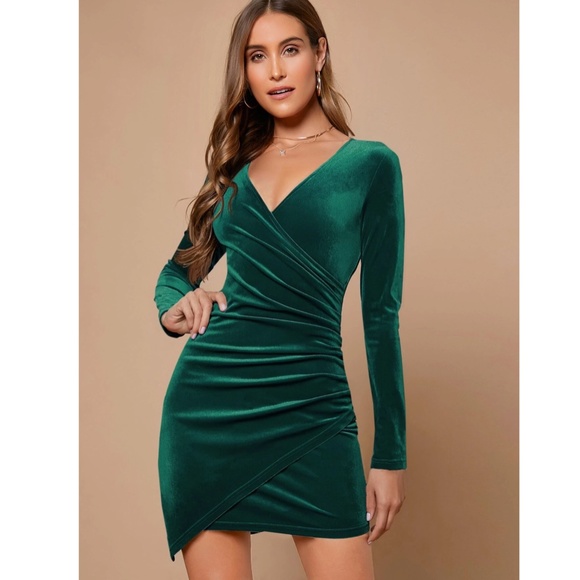 Green Velvet V-Neck Long Sleeve Mini Dress - Picture 2 of 8